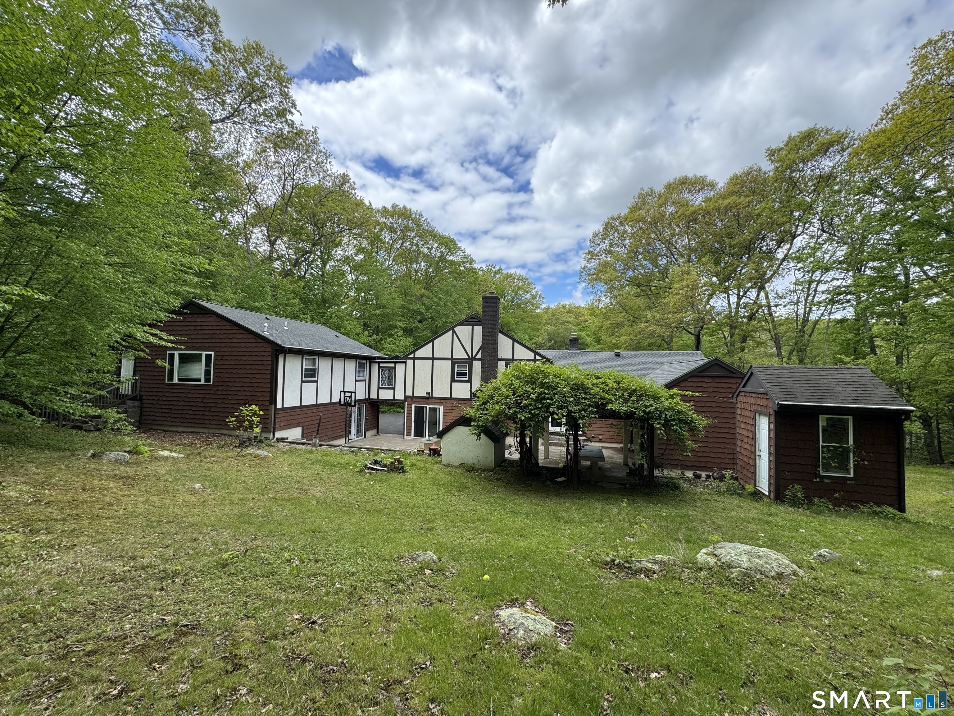 38 Grey Ledge Drive Guilford CT 06437