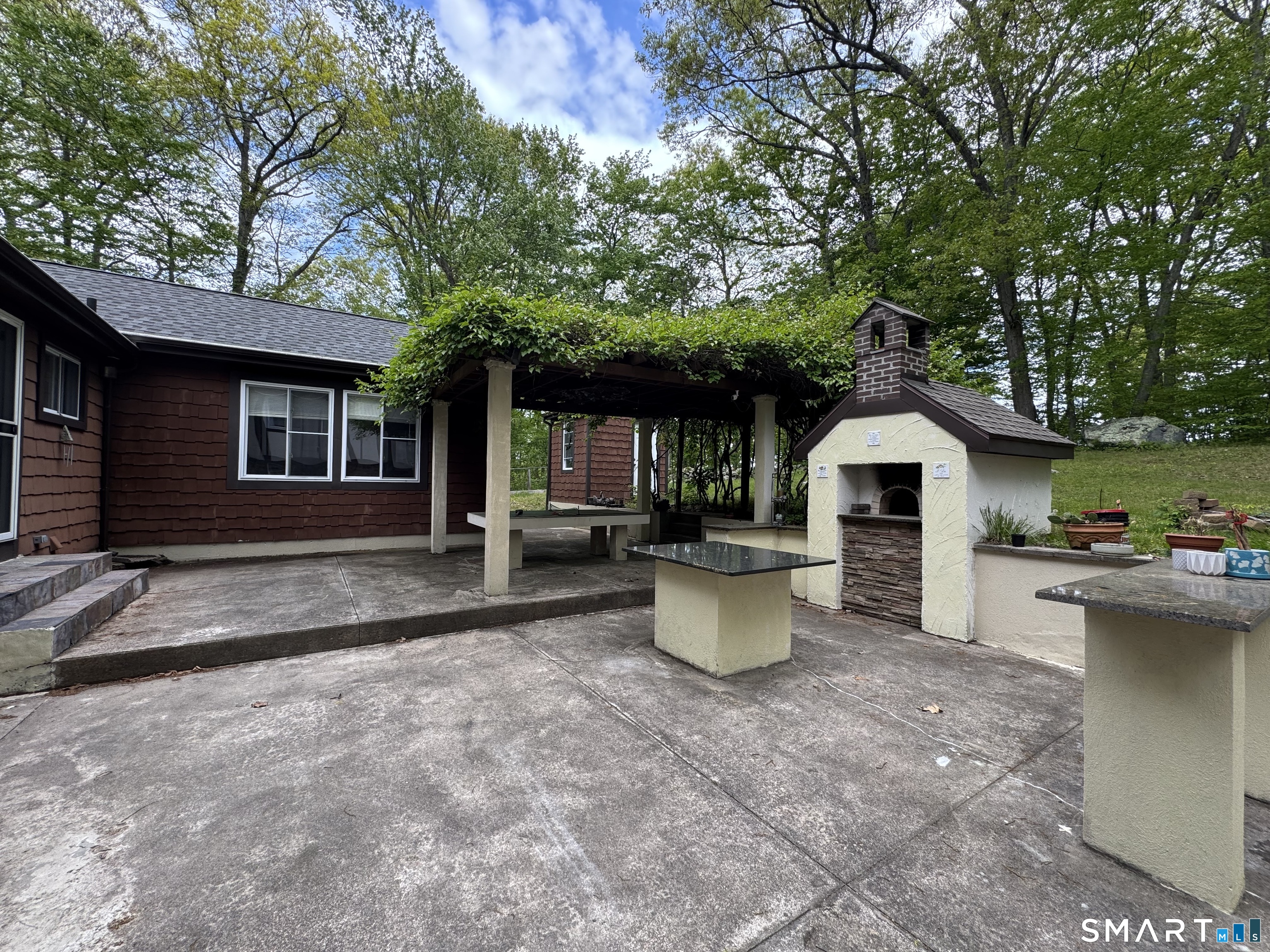 38 Grey Ledge Drive Guilford CT 06437