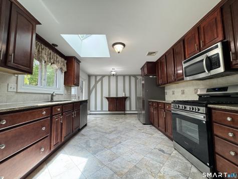 38 Grey Ledge Drive Guilford CT 06437