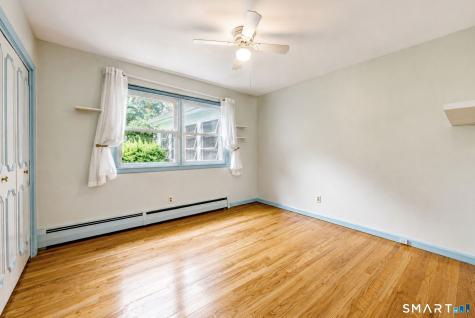 10 Vernon Court Woodbridge CT 06525