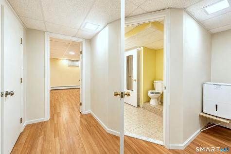 10 Vernon Court Woodbridge CT 06525