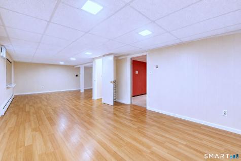 10 Vernon Court Woodbridge CT 06525