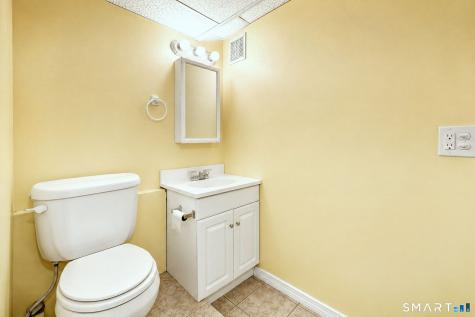 10 Vernon Court Woodbridge CT 06525