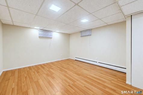 10 Vernon Court Woodbridge CT 06525