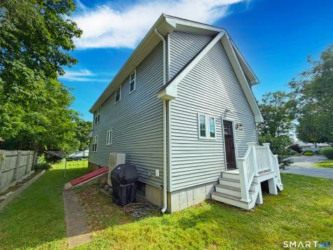 25 Beckwith Street East Lyme CT 06357