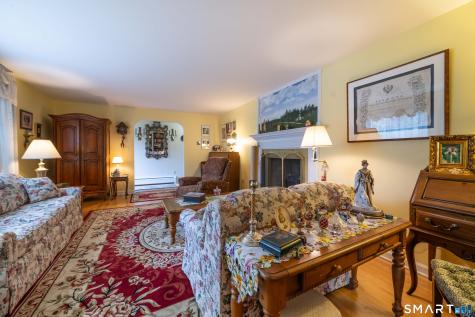 6 Twins Court Norwich CT 06360