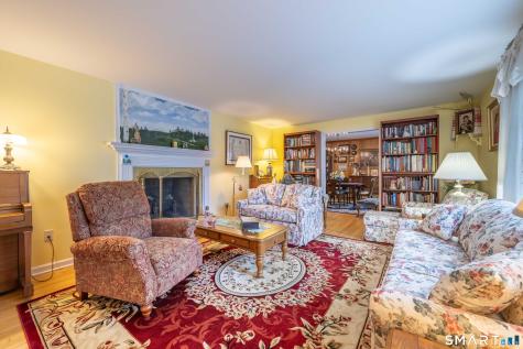 6 Twins Court Norwich CT 06360