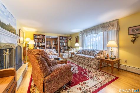 6 Twins Court Norwich CT 06360