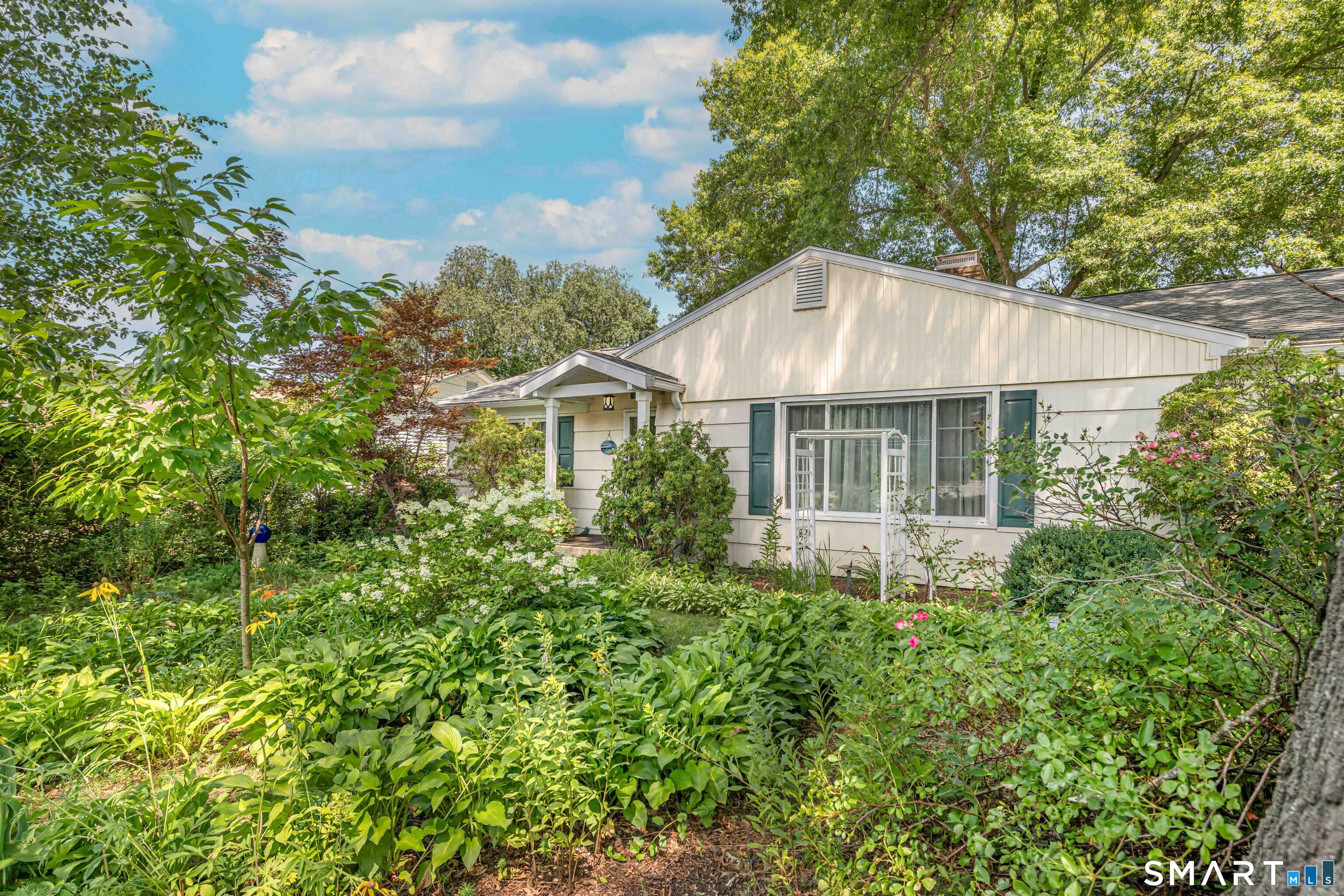 6 Twins Court Norwich CT 06360