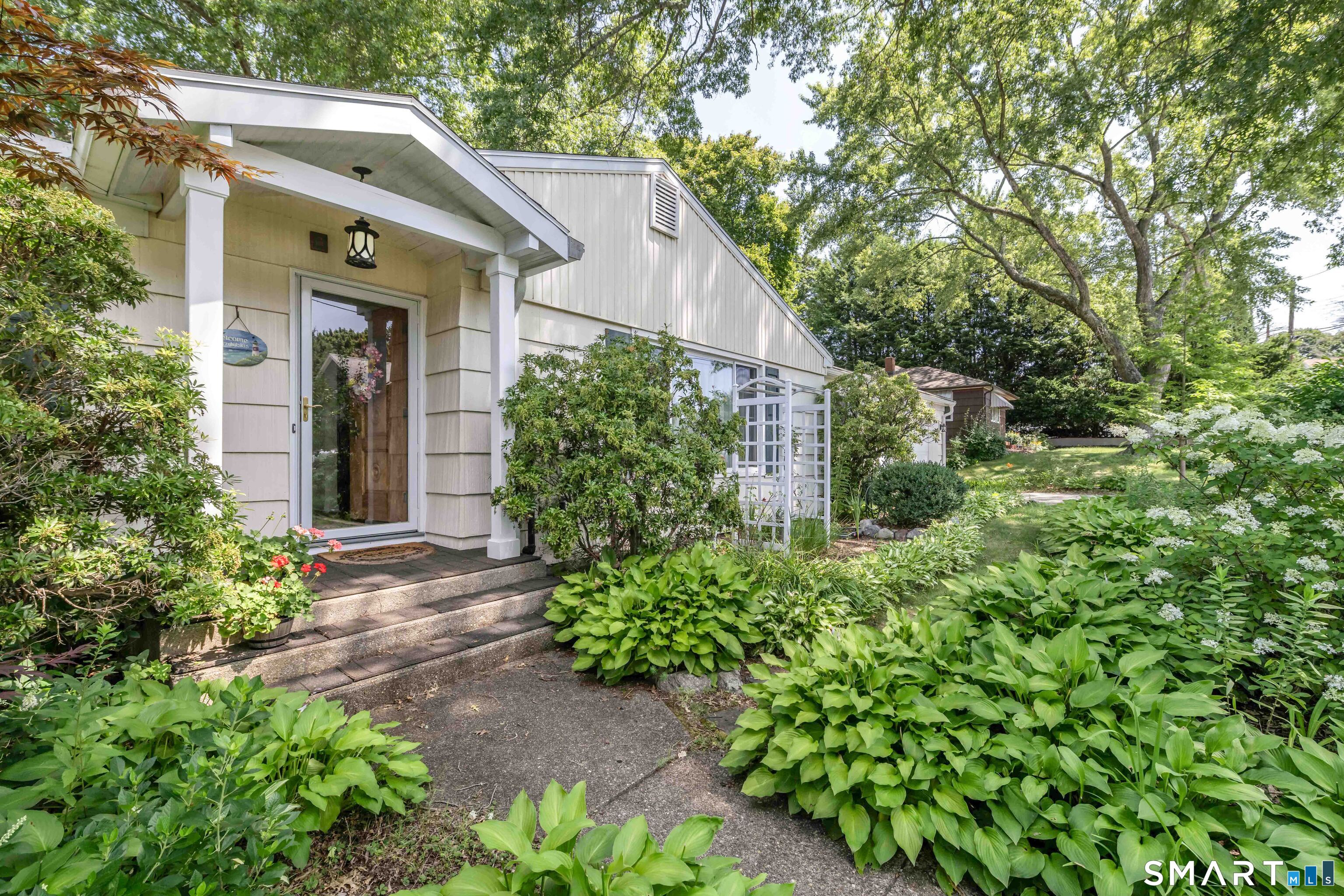 6 Twins Court Norwich CT 06360