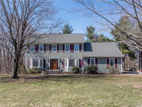 4 Timber Springs Road New Fairfield CT 06812