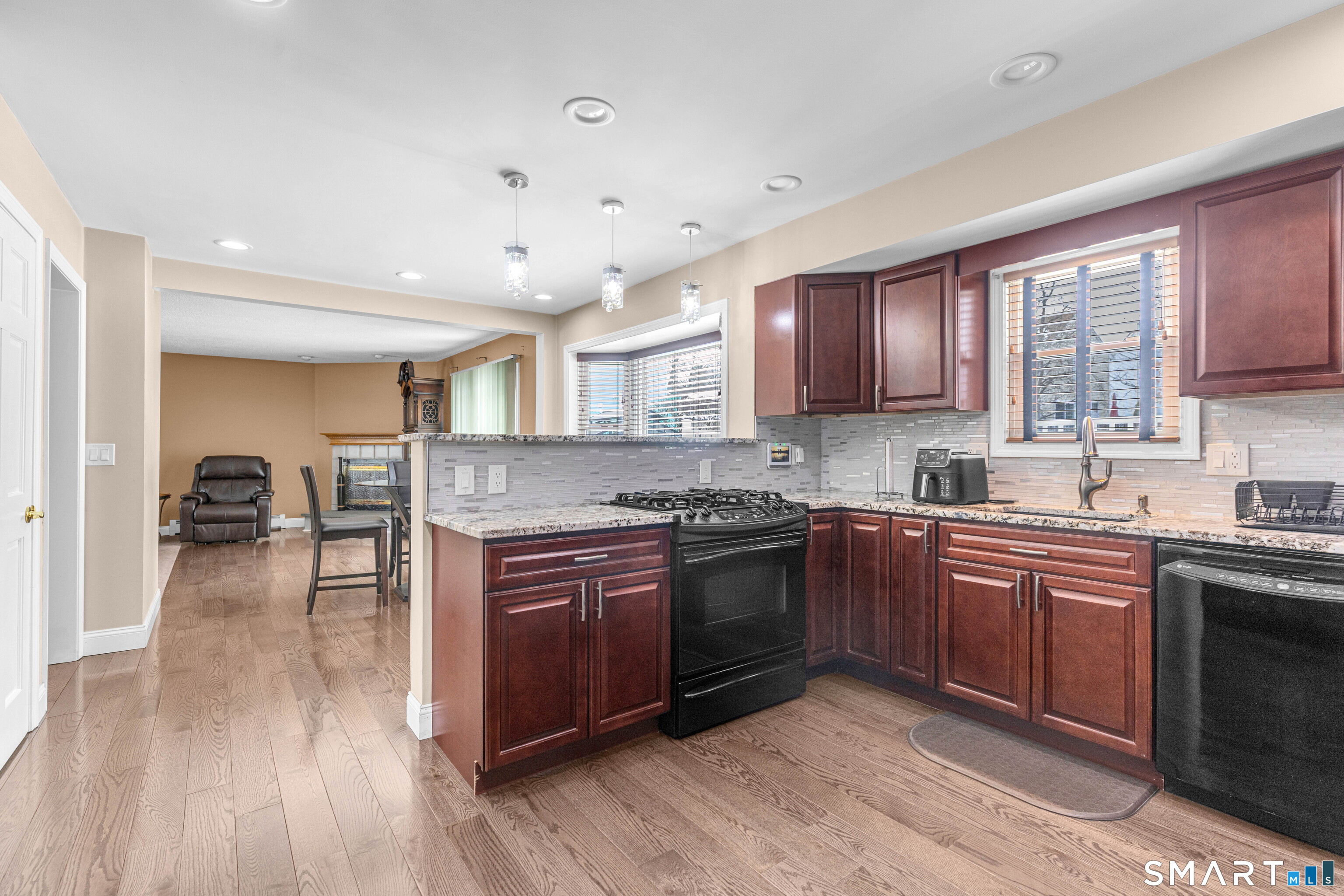 5 Ashley Road Windsor CT 06095