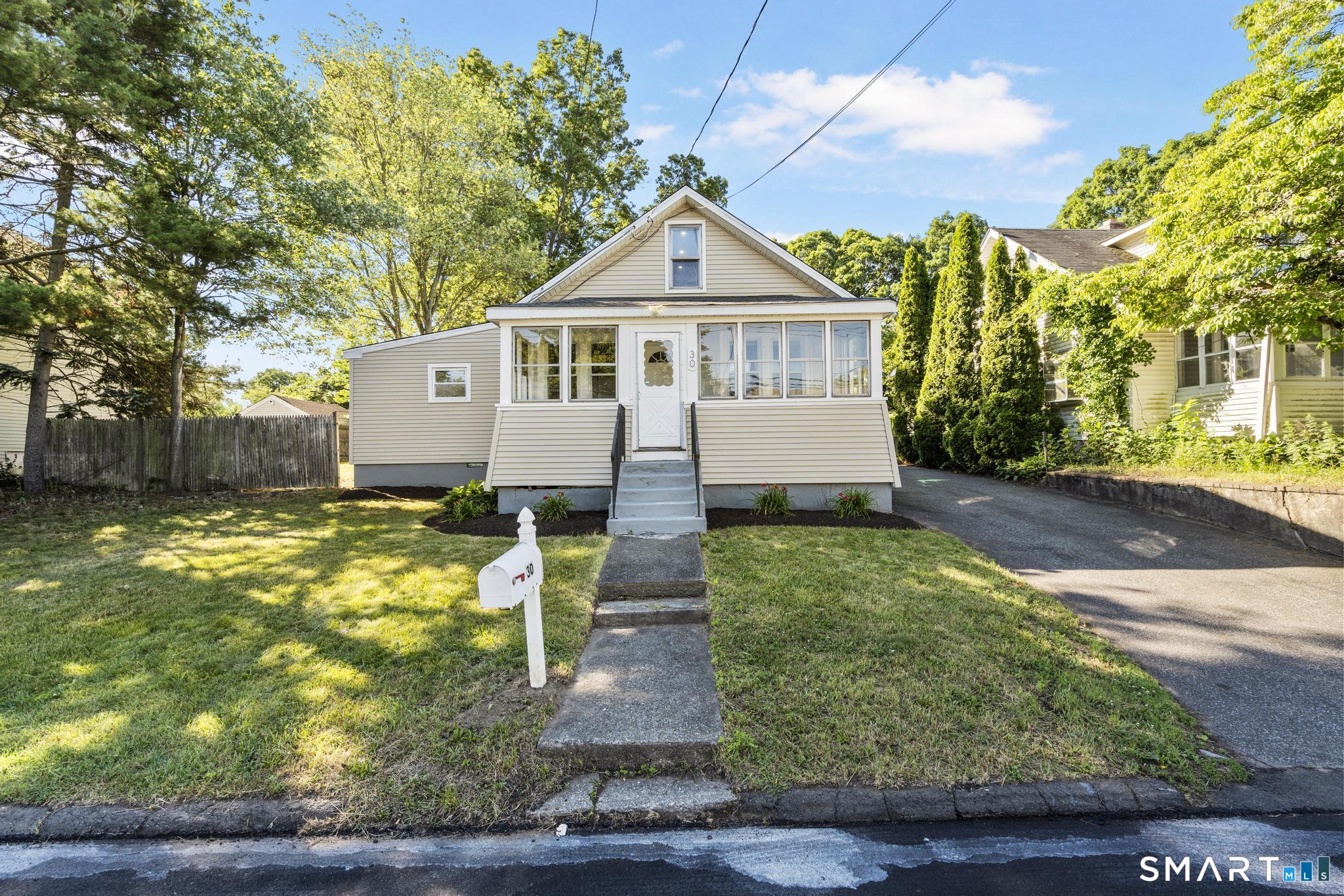 30 Homeside Avenue West Haven CT 06516