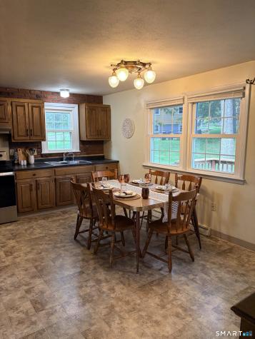 7 Massachusetts Road Montville CT 06370