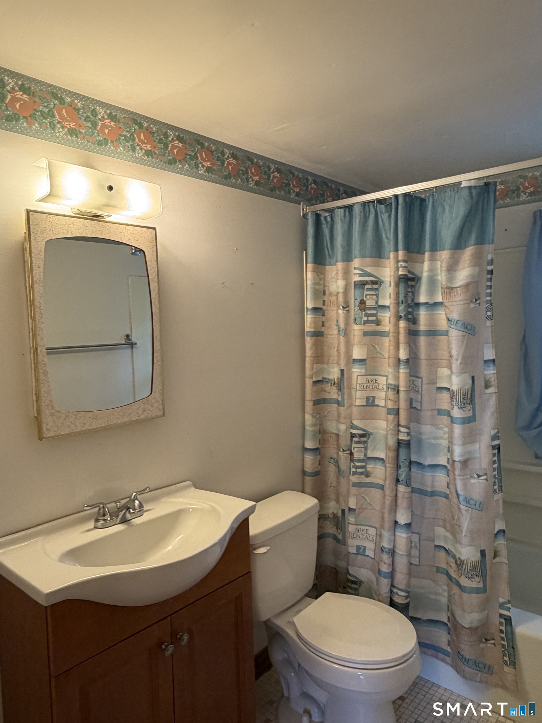 7 Massachusetts Road Montville CT 06370