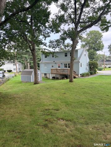 7 Massachusetts Road Montville CT 06370