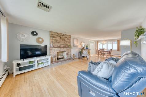 1 Gloria Heights Portland CT 06480