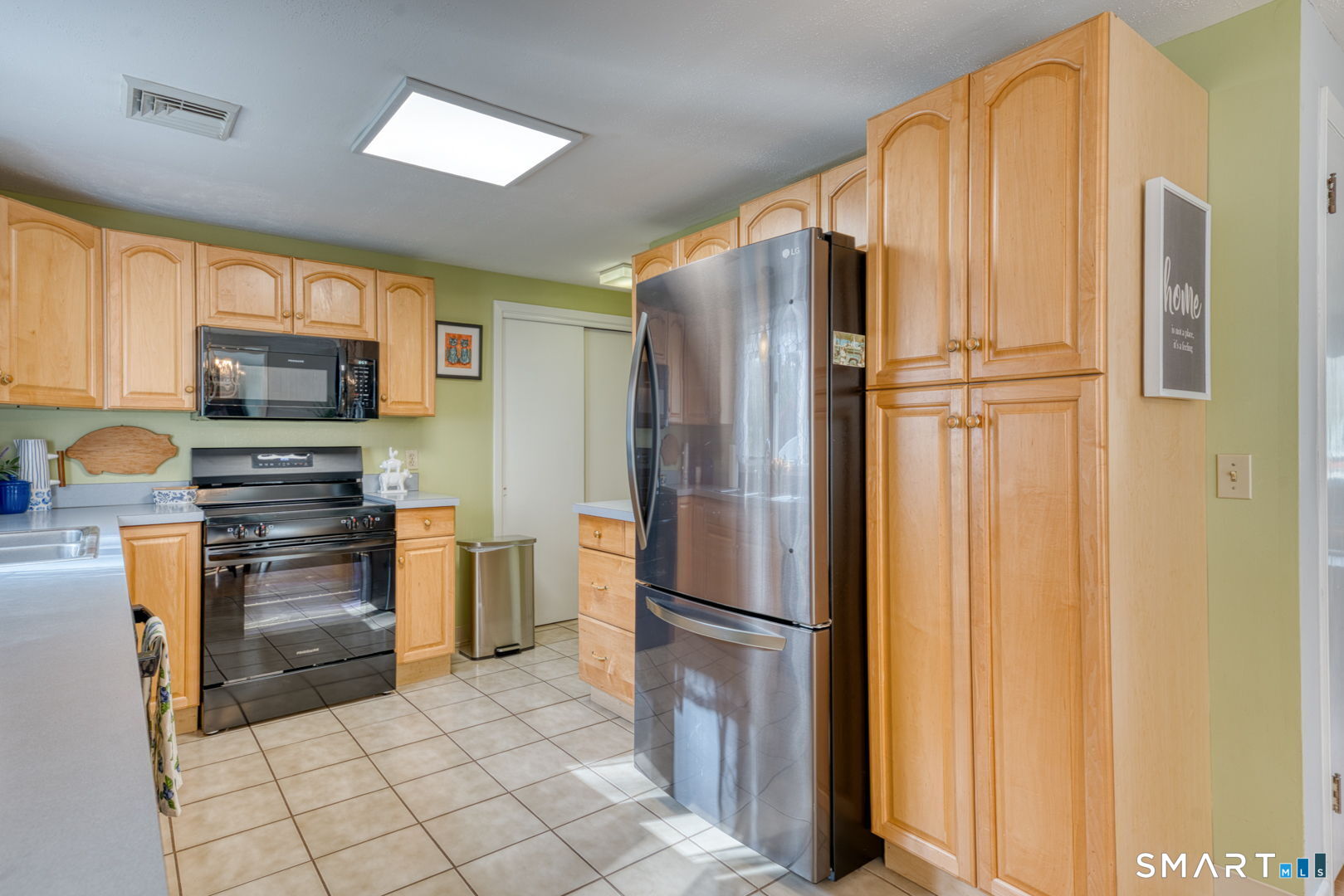 1 Gloria Heights Portland CT 06480