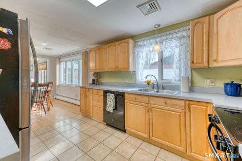 1 Gloria Heights Portland CT 06480