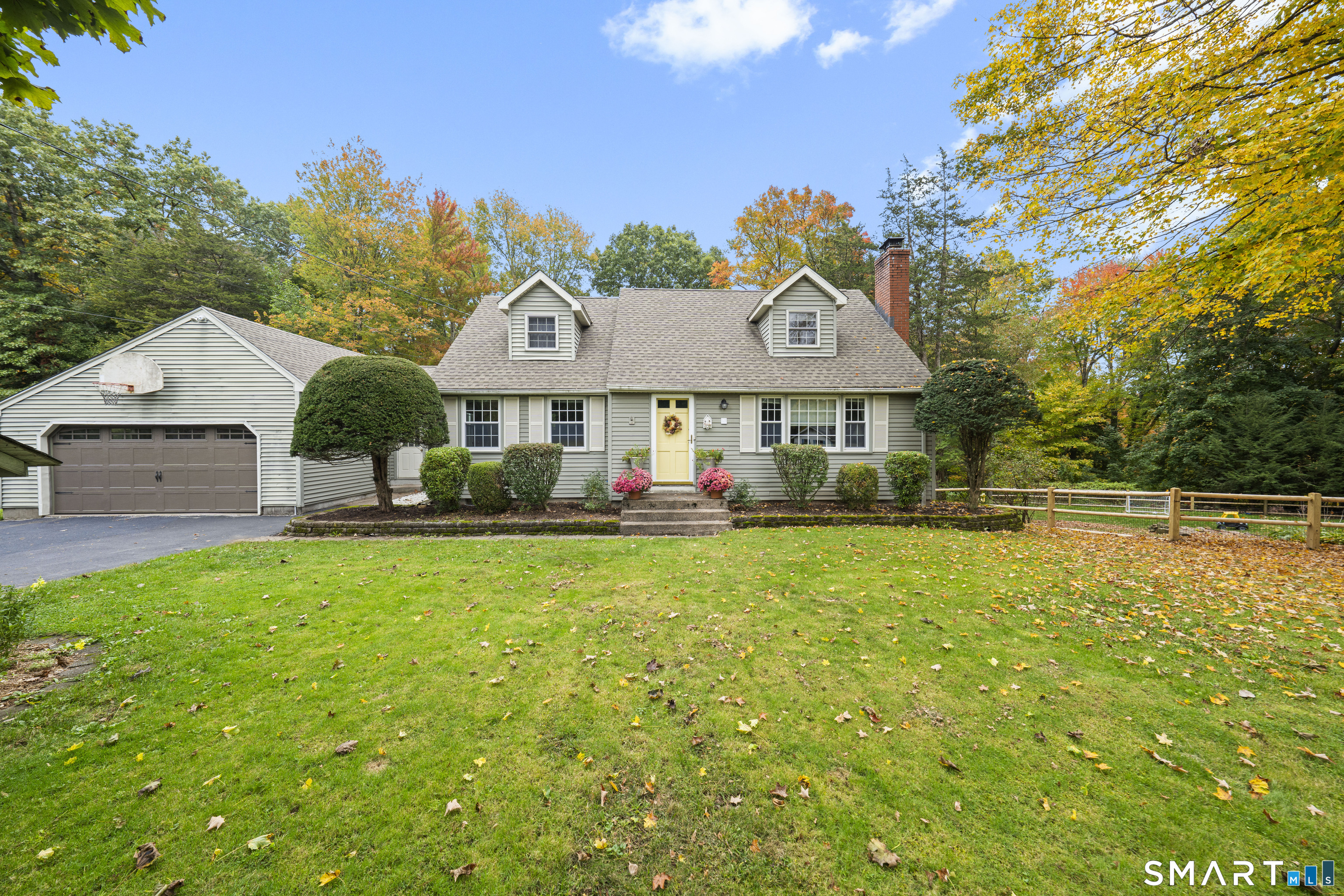 40 Wynding Hills Road East Granby CT 06026