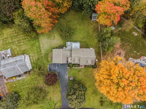 40 Wynding Hills Road East Granby CT 06026