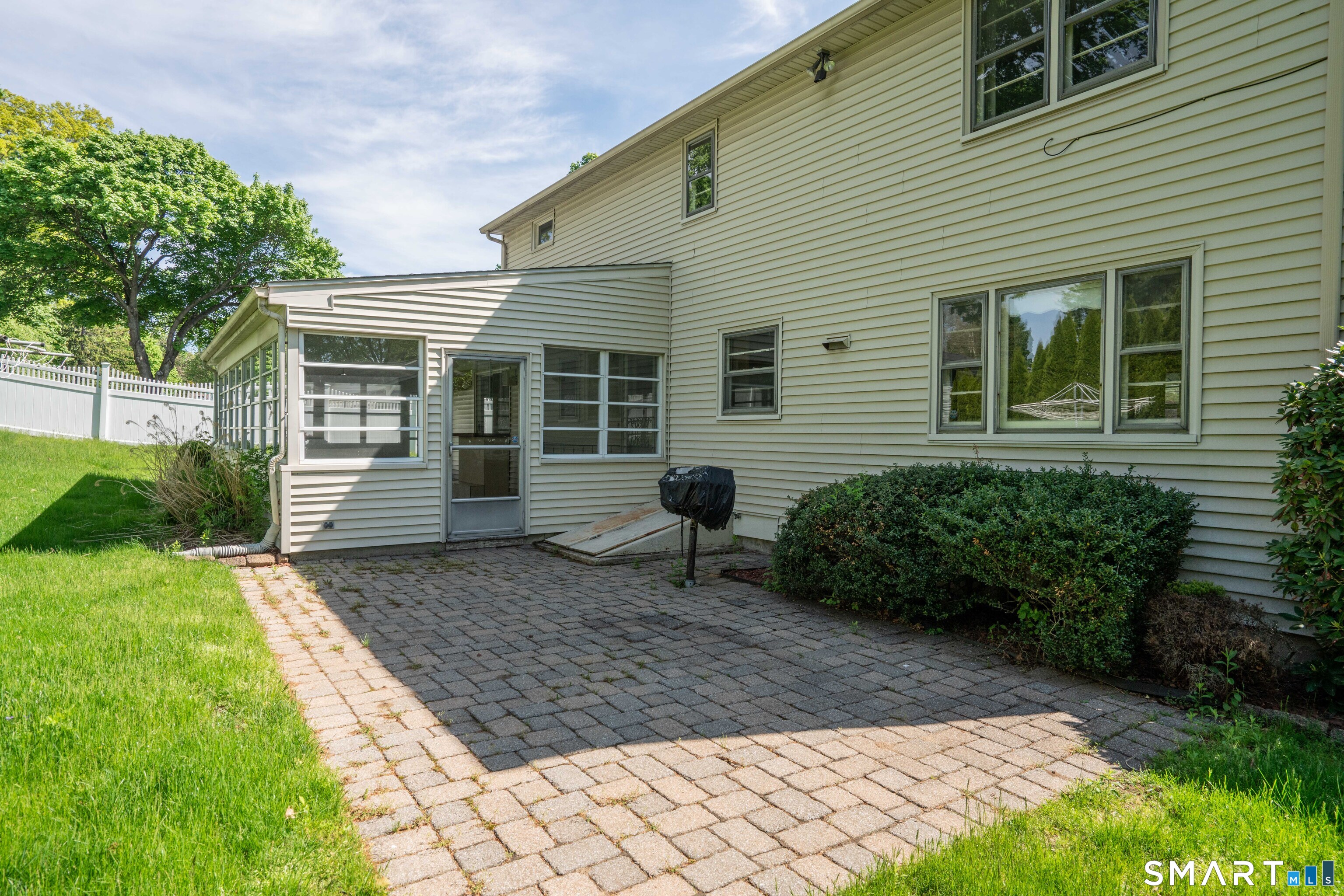 152 West Ridge Drive West Hartford CT 06117