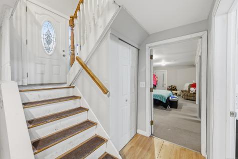 194 Maple Hill Road Naugatuck CT 06770