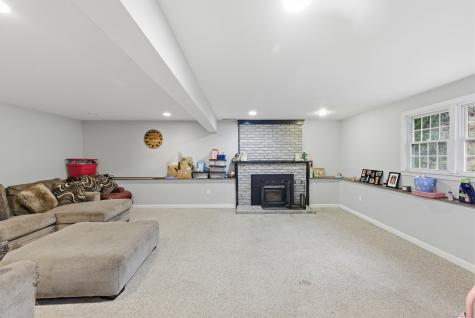 194 Maple Hill Road Naugatuck CT 06770