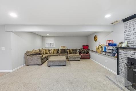 194 Maple Hill Road Naugatuck CT 06770