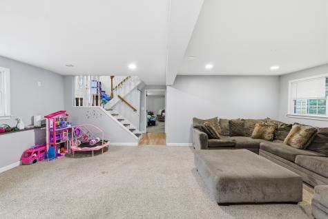 194 Maple Hill Road Naugatuck CT 06770