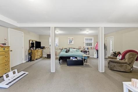 194 Maple Hill Road Naugatuck CT 06770