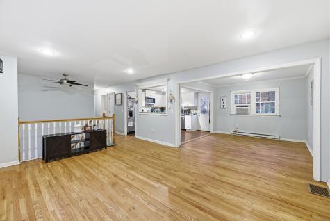 194 Maple Hill Road Naugatuck CT 06770