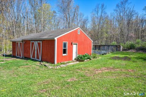 88 Daleville School Road Willington CT 06279