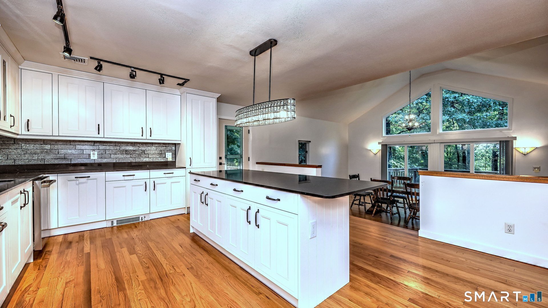 42 Cedar Lane Oxford CT 06478