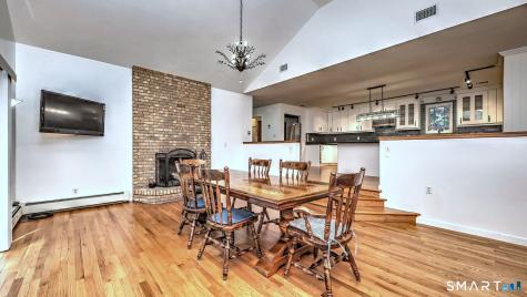 42 Cedar Lane Oxford CT 06478