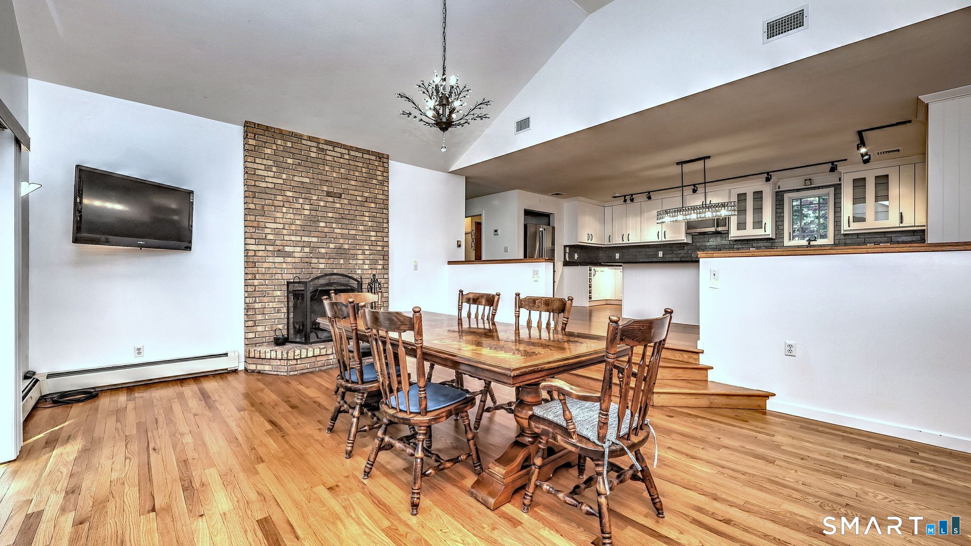 42 Cedar Lane Oxford CT 06478