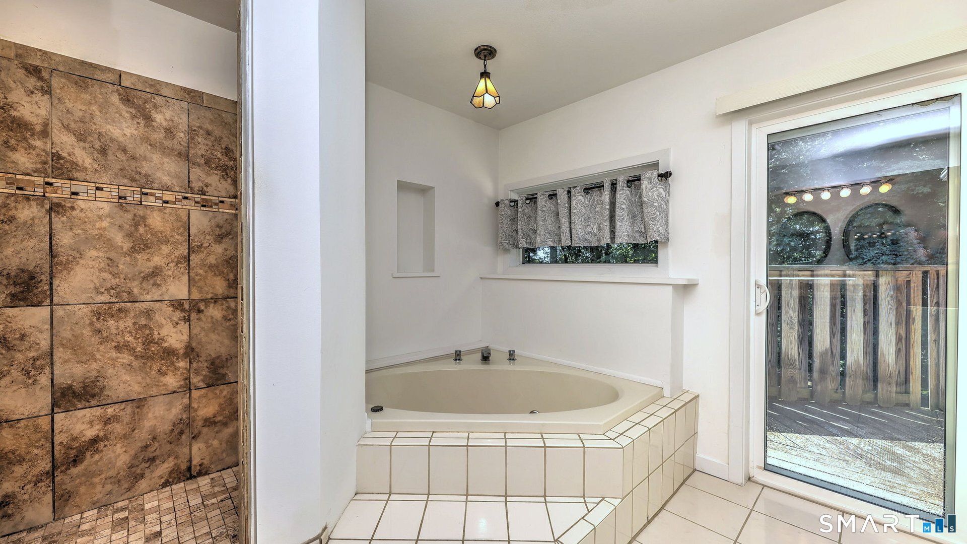 42 Cedar Lane Oxford CT 06478