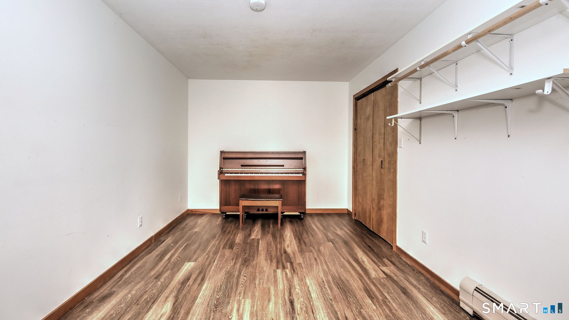 42 Cedar Lane Oxford CT 06478