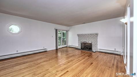 42 Cedar Lane Oxford CT 06478