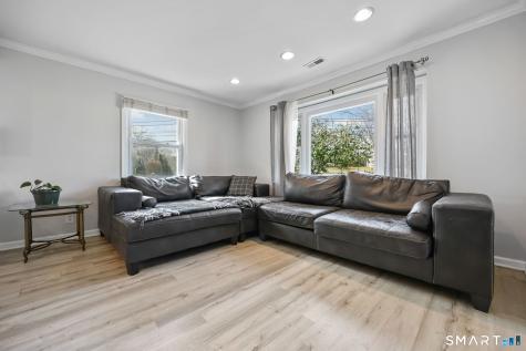 5 Sanford Place Stratford CT 06615