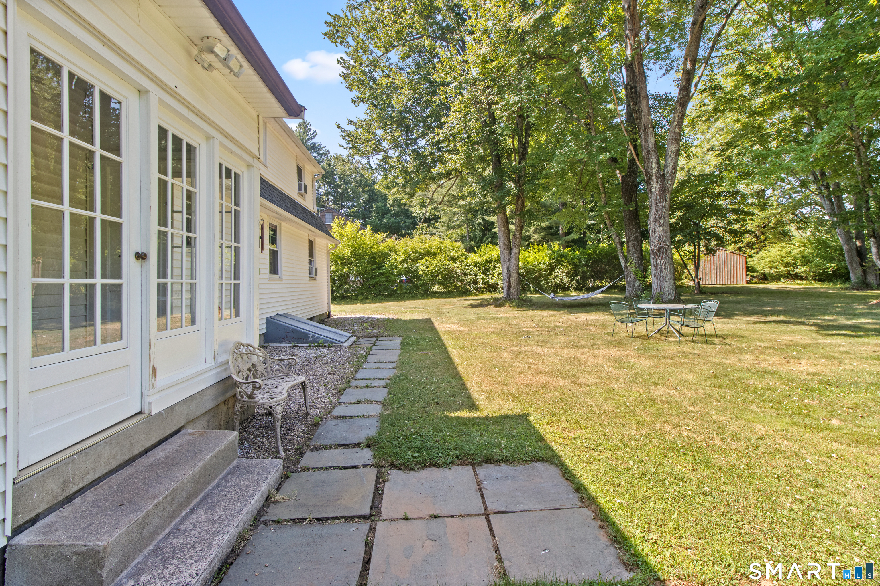 24 Maple Edge Drive Bloomfield CT 06002