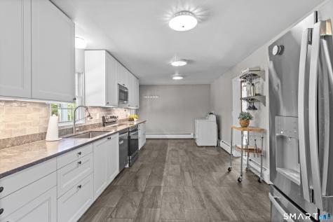 24 Maple Edge Drive Bloomfield CT 06002