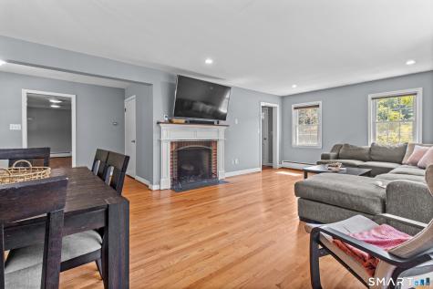 24 Maple Edge Drive Bloomfield CT 06002