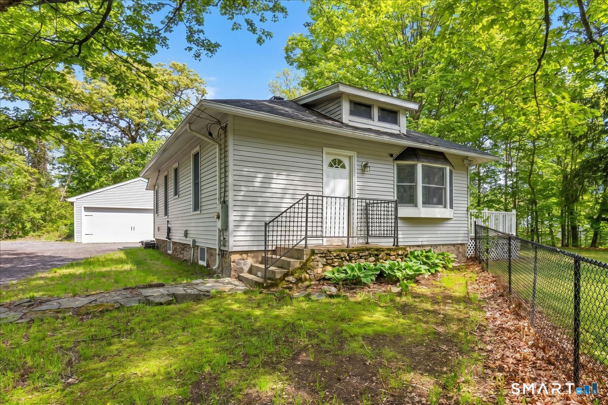 145 Liberty Street Clinton CT 06413