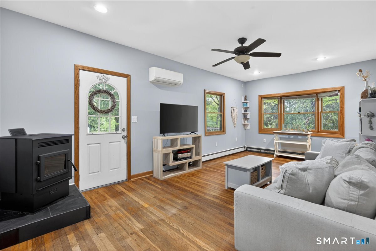 145 Liberty Street Clinton CT 06413