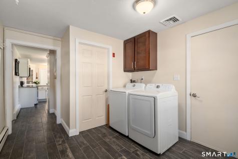 31 Cowan Street Suffield CT 06078