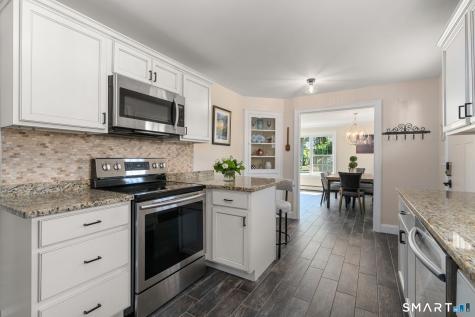 31 Cowan Street Suffield CT 06078
