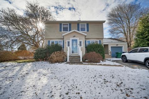 27 Upper Bartlett Road Waterford CT 06375