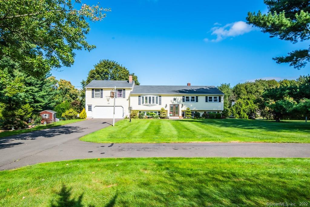 10 Juniper Drive North Haven CT 06473