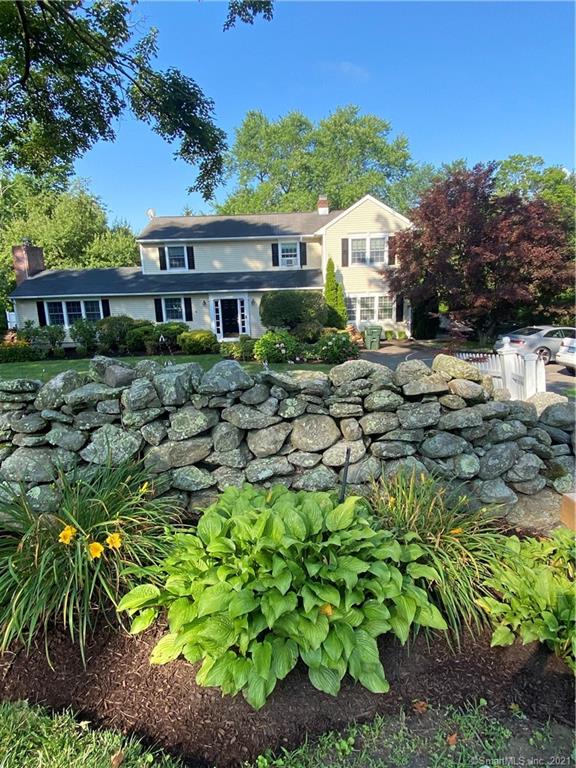 13 Currituck Road Newtown CT 06470